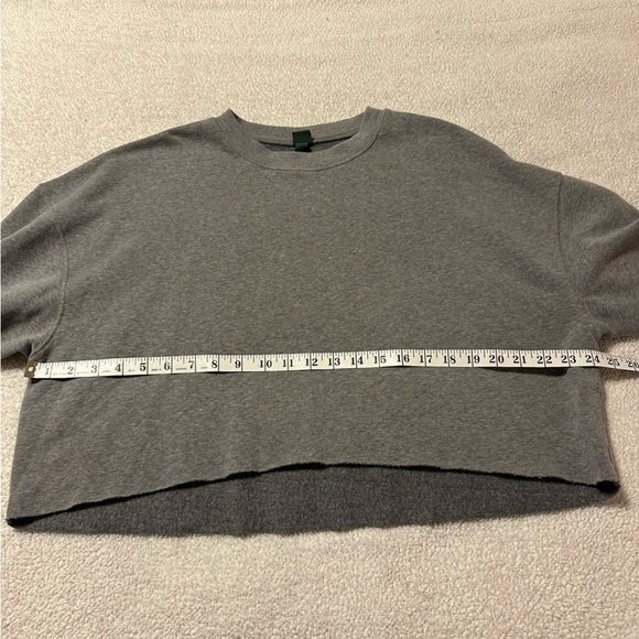 Wild Fable Gray Cropped Boxy Fleece Crew Neck Sweatshirt - Picture 6 of 11